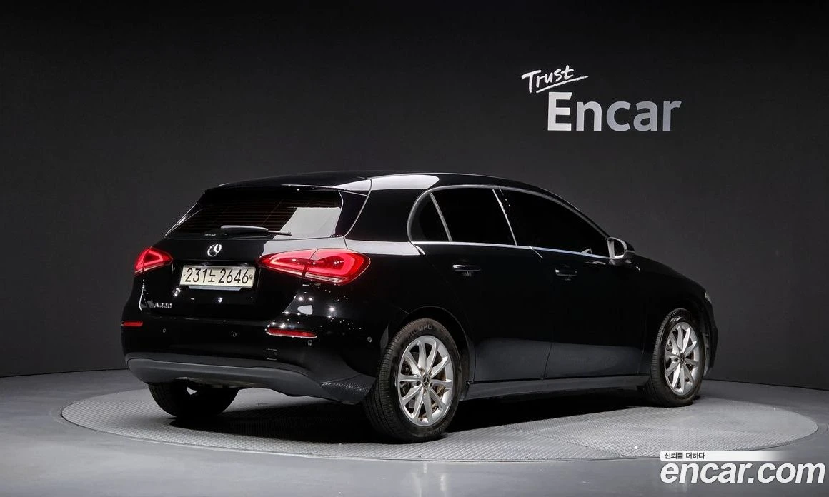 Mercedes-Benz A 220 A220 Hatchback, снимка 2 - Автомобили и джипове - 56117027