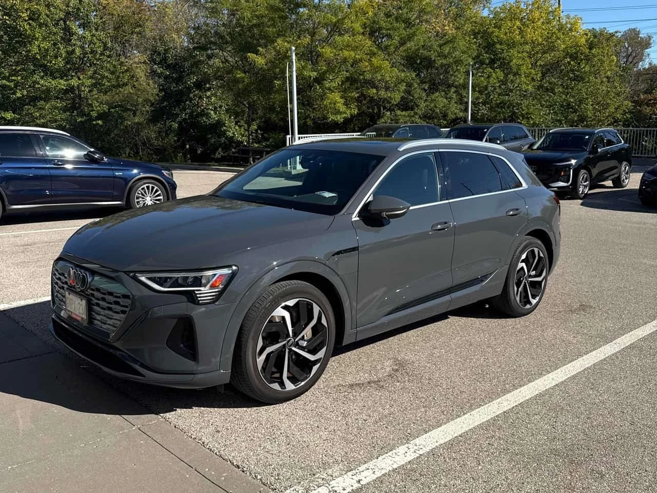 Audi E-Tron quattro Q8 | CARFAX | ПРЕДСТАВИТЕЛСТВО НА AUDI