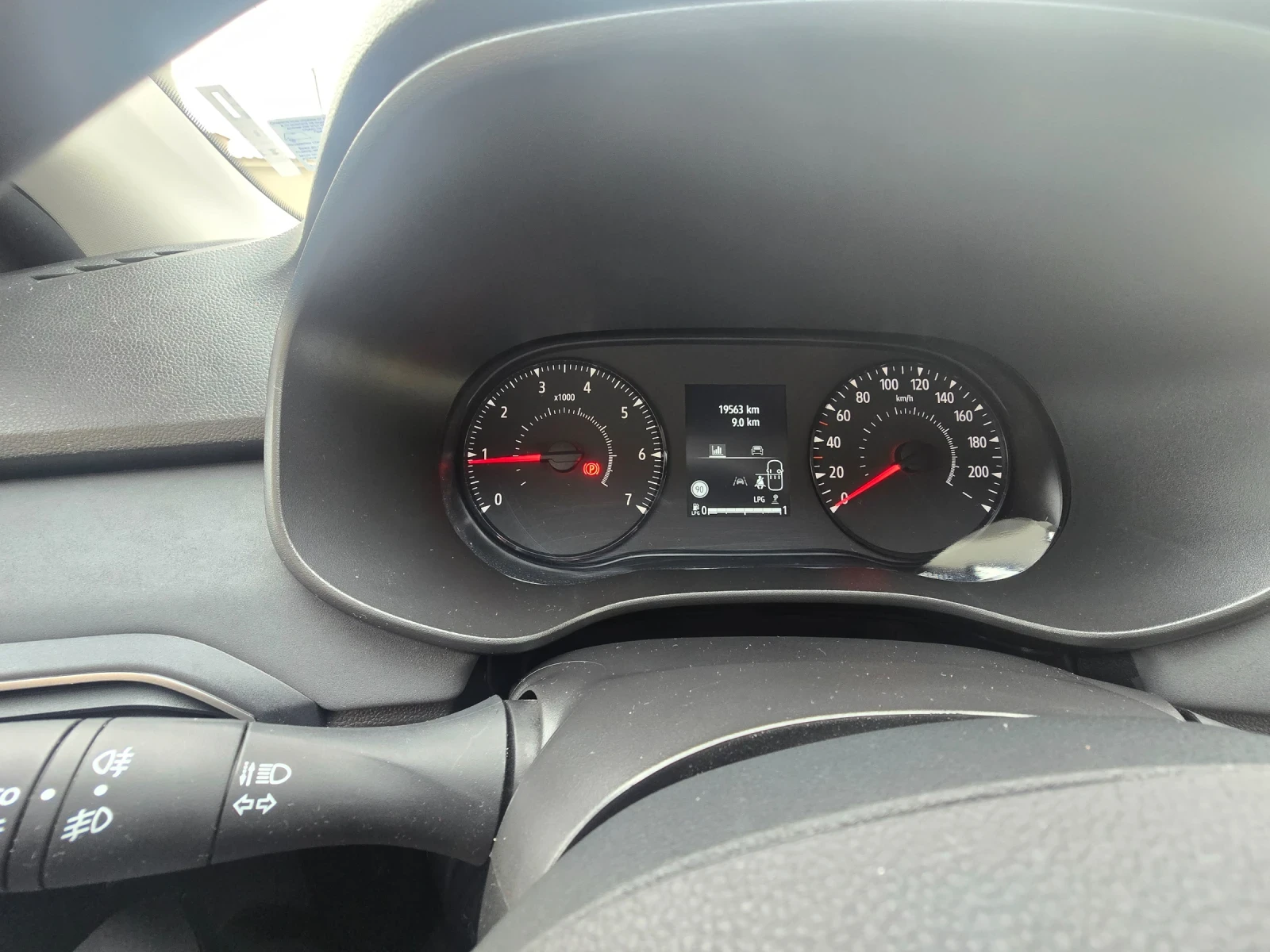 Dacia Sandero Stepway Extreme ECO-G 100, снимка 8 - Автомобили и джипове - 56679016