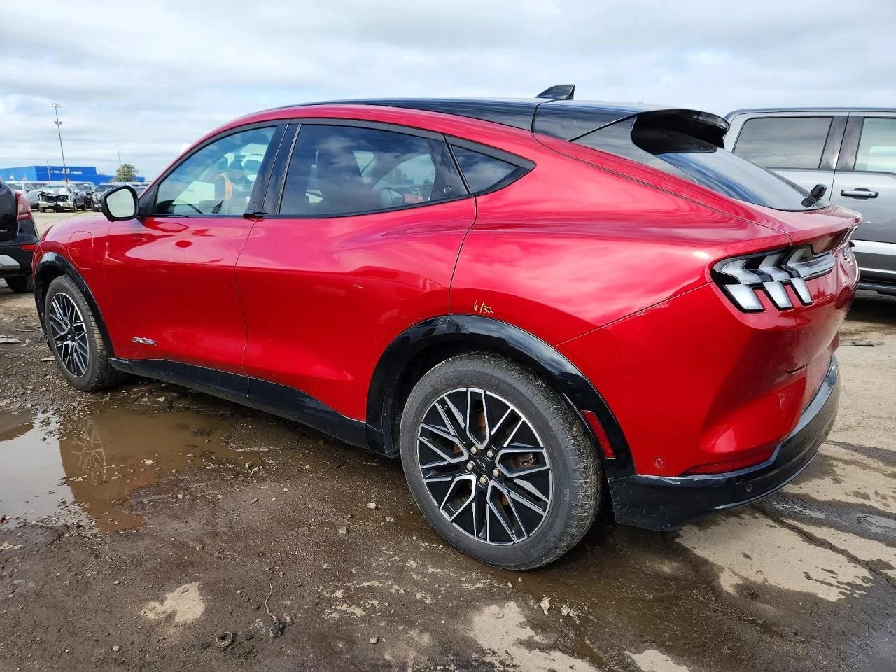 Ford Mustang Mach-E, снимка 6 - Автомобили и джипове - 56711830