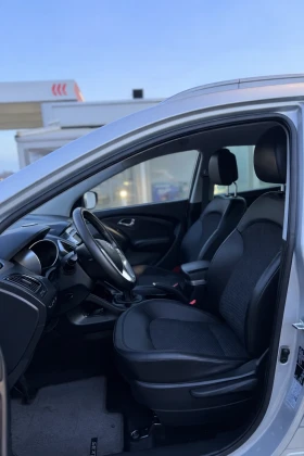 Hyundai IX35 2.0i 4WD ШВЕЙЦАРИЯ 100% РЕАЛЕН ВИДЕО ЛИЗИНГ, снимка 8