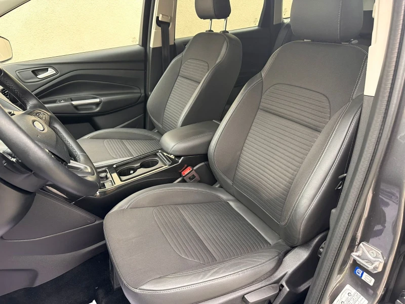 Ford Kuga 2.0D 4x4, снимка 8 - Автомобили и джипове - 48062894