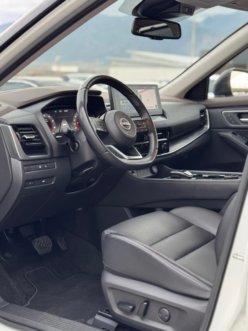 Nissan X-trail E-Power/360/7-местен/Гаранция/Фул екстри, снимка 14 - Автомобили и джипове - 52370264