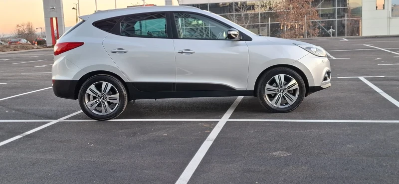 Hyundai IX35 2.0 184kc Vertex Панорама Full Led Камера, снимка 8 - Автомобили и джипове - 52791741