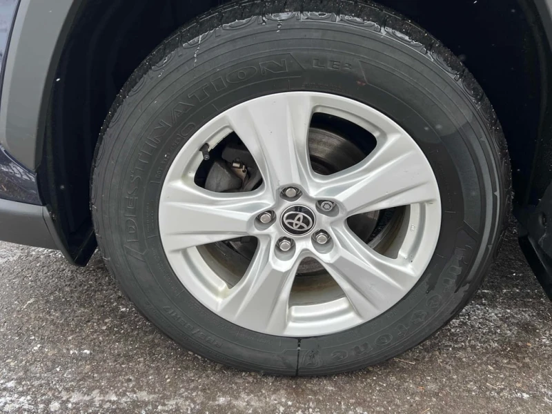 Toyota Rav4 2021 XLE * CARFAX * БЕЗ ПЪРВОНАЧАЛНА ВНОСКА, снимка 6 - Автомобили и джипове - 52959245