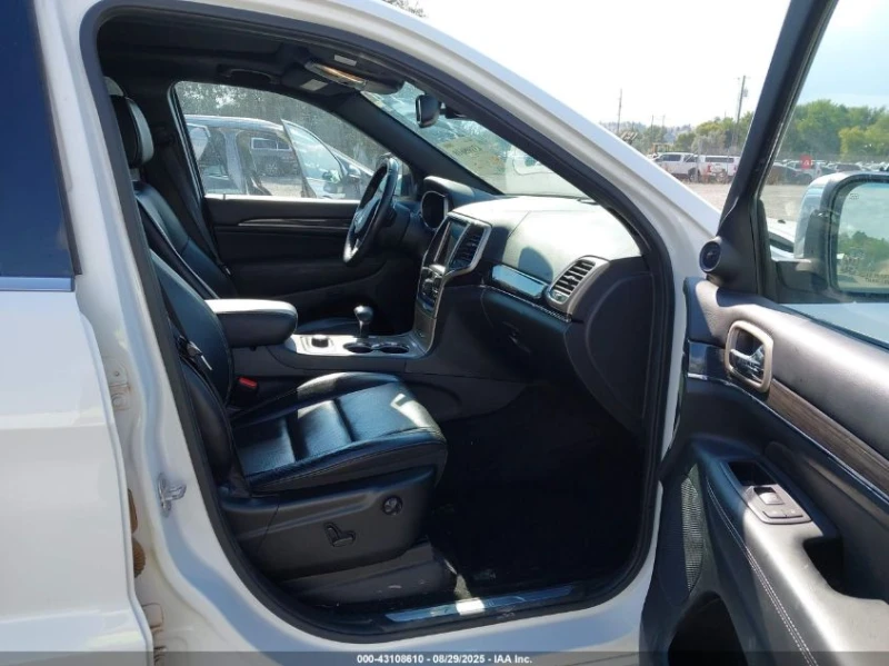 Jeep Grand cherokee 3.6l Overland, снимка 5 - Автомобили и джипове - 53325648