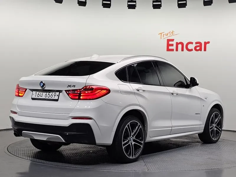BMW X4 2.0d, снимка 2 - Автомобили и джипове - 54604917