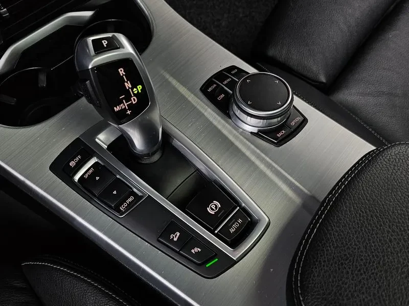 BMW X4 2.0d, снимка 9 - Автомобили и джипове - 54604917
