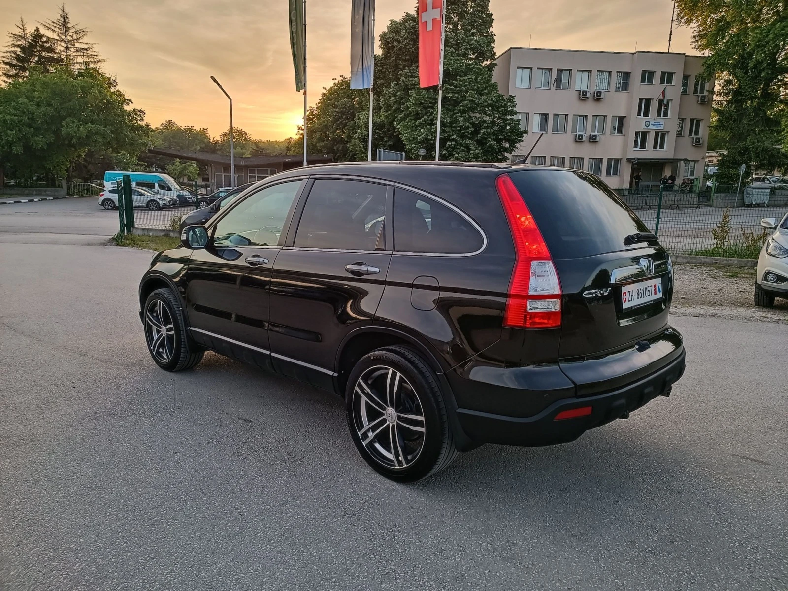 Honda Cr-v 2.0i-150кс-ШВЕЙЦАРИЯ-4Х4-ДИСТРОНИК-FULL екстри - изображение 5