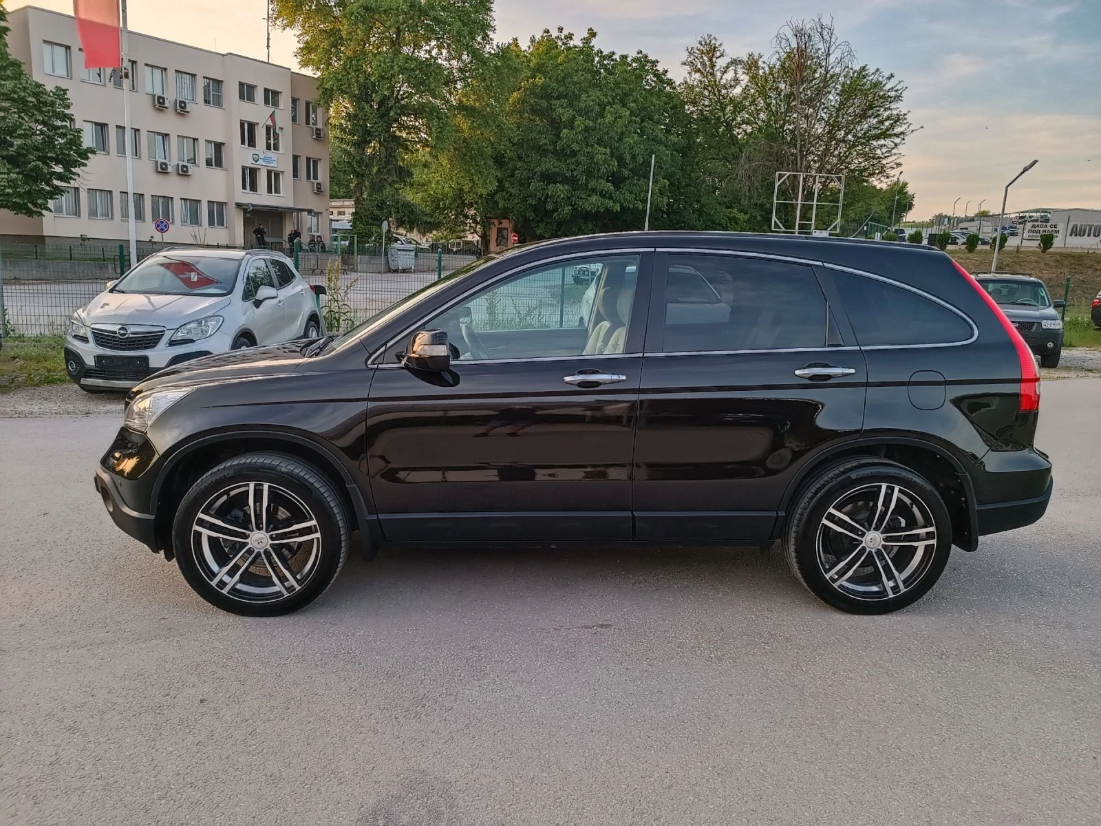 Honda Cr-v 2.0i-150кс-ШВЕЙЦАРИЯ-4Х4-ДИСТРОНИК-FULL екстри - изображение 6