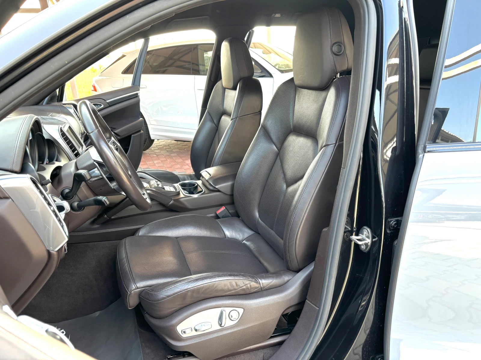 Porsche Cayenne 4.2D#GTS#SOFTCL#ОБДУХ#360* CAM#FULLED#EXCLUSIVE - изображение 9