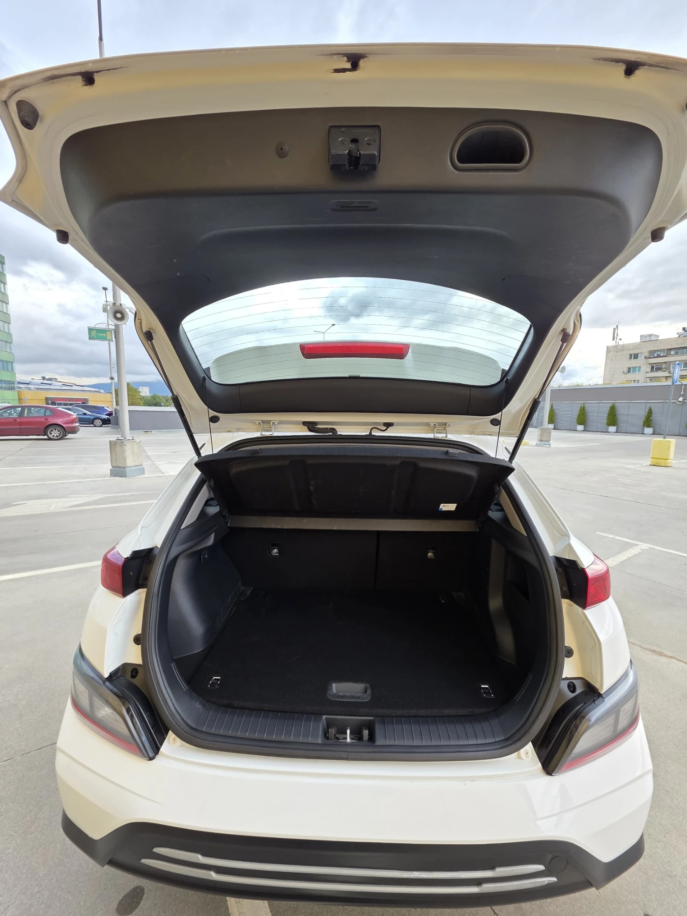 Hyundai Kona FACELIFT / 64 KW /  | Mobile.bg   17