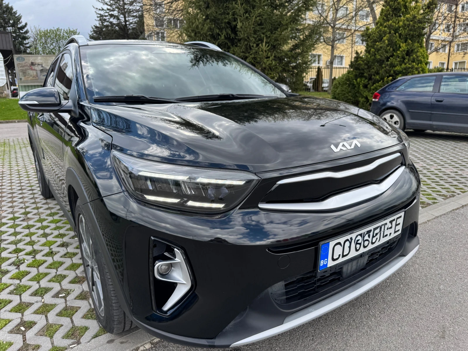 Kia Stonic 1.0 T-GDI - изображение 3