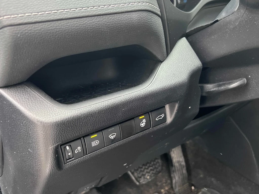 Toyota Rav4 2021 XLE * CARFAX * БЕЗ ПЪРВОНАЧАЛНА ВНОСКА - изображение 10