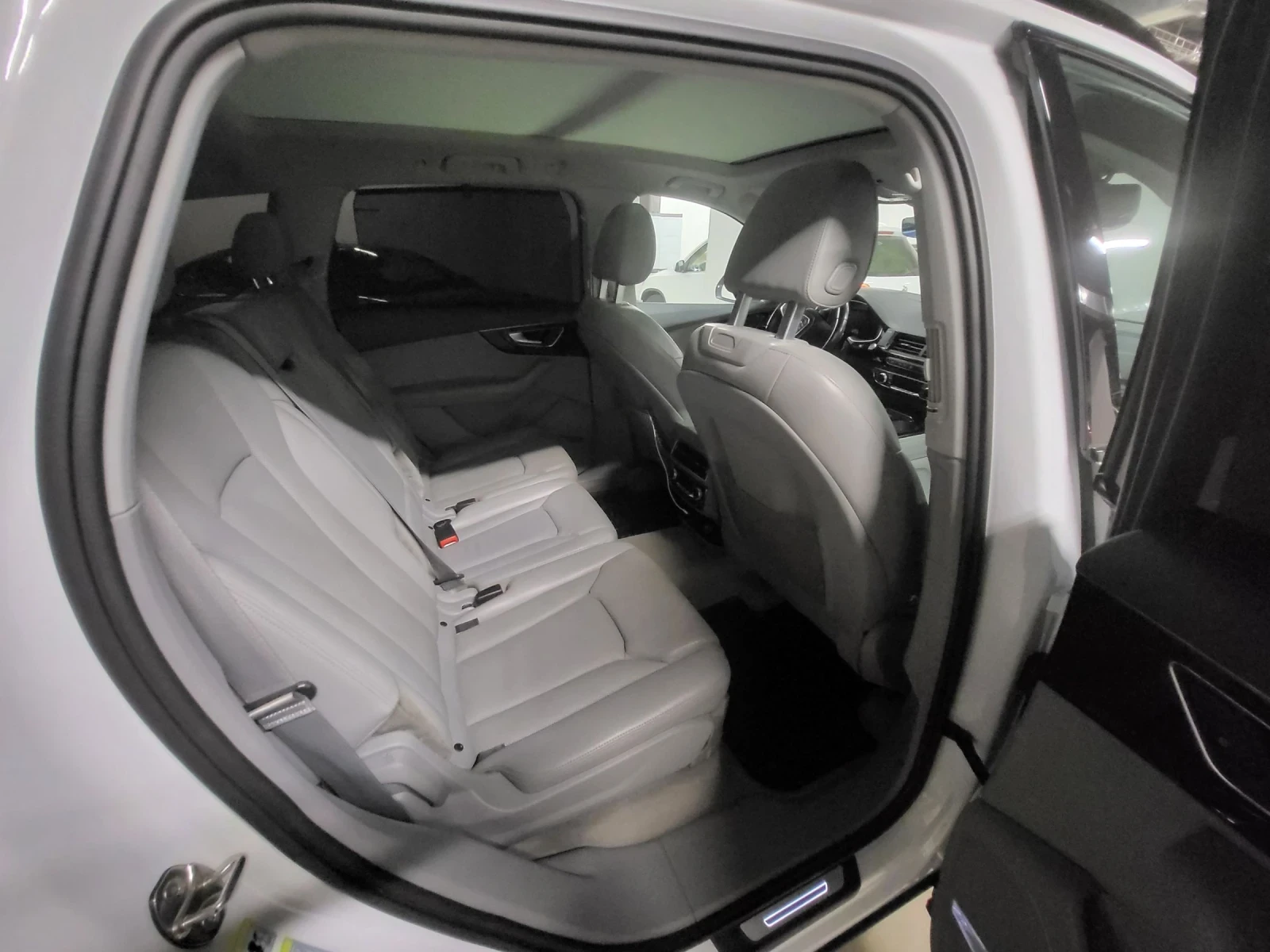 Audi Q7 Prestige  - изображение 8