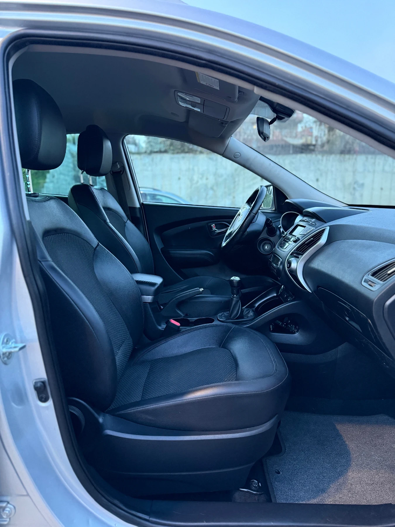 Hyundai IX35 2.0i 4WD ШВЕЙЦАРИЯ 100% РЕАЛЕН ВИДЕО ЛИЗИНГ - изображение 10