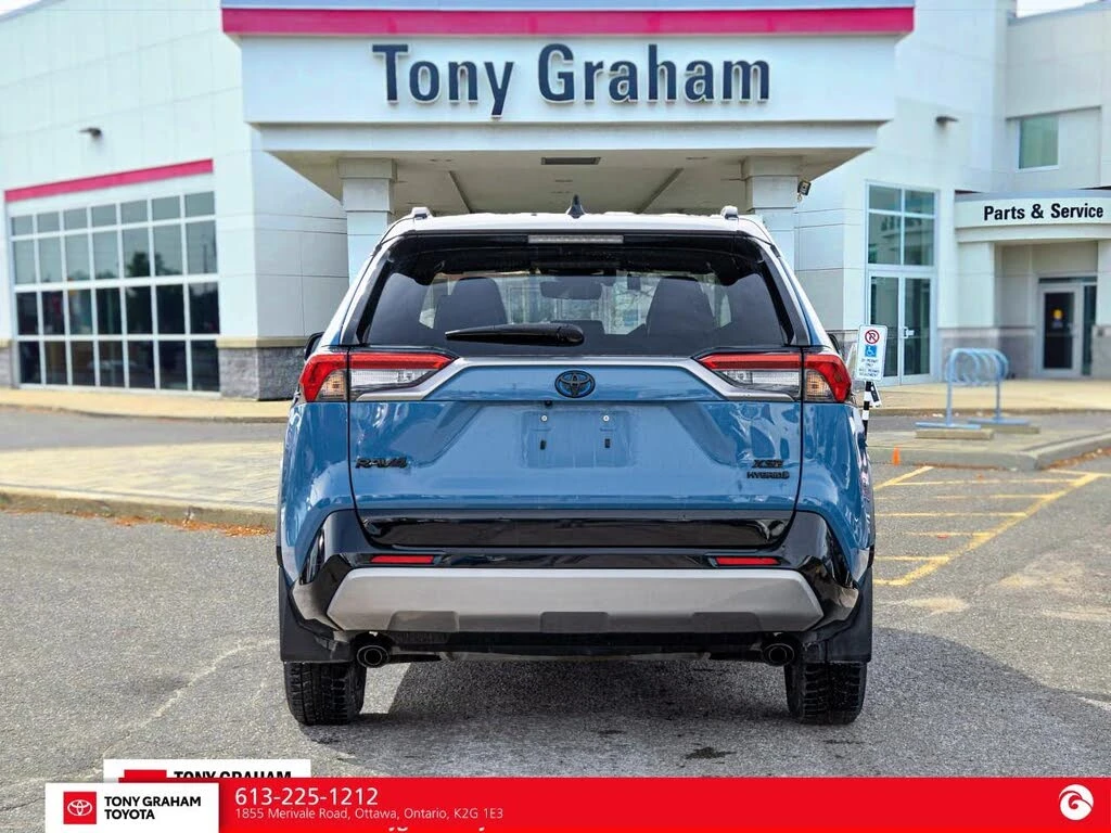 Toyota Rav4 XSE* DIGITAL* КОЖА* ПАНОРАМА* ПОДГРЕВ* КАМЕРА* , снимка 4 - Автомобили и джипове - 54116193