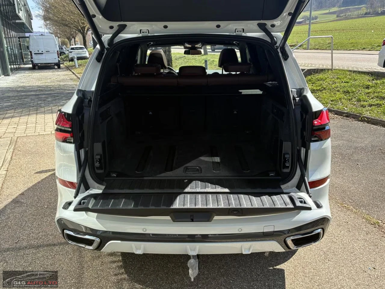 BMW X5 40i/381HP/4X4/M-SPORT/PANO/360/HUD/H&K/MEMO/188q | Mobile.bg � ����������� 6