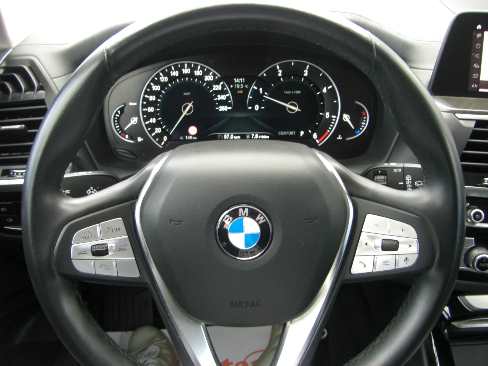 BMW X3 Luxory Xdrive FUL LED PANORAMA 19хил.км, снимка 11 - Автомобили и джипове - 54961227