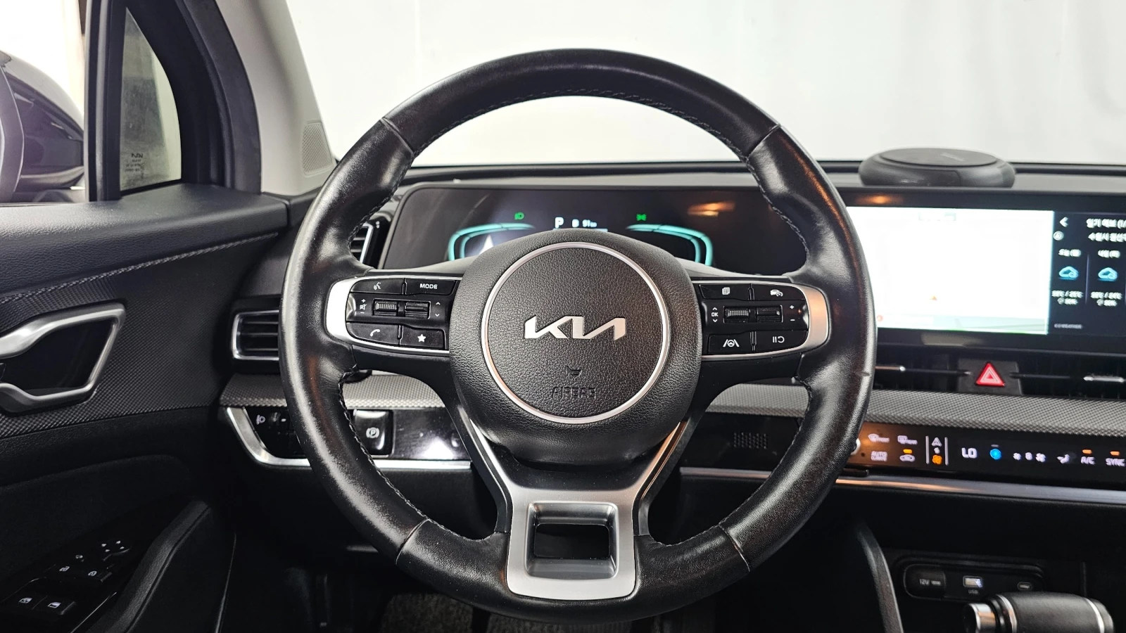 Kia Sportage 2.0 Diesel 2WD Prestige, снимка 12 - Автомобили и джипове - 55629319