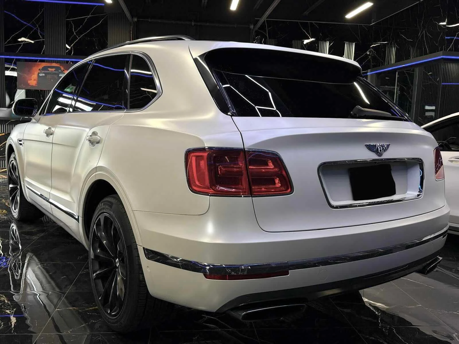 Bentley Bentayga * W12 * CARFAX * ОПЦИЯ ЗА ФИНАНСИРАНЕ, снимка 7 - Автомобили и джипове - 55878508