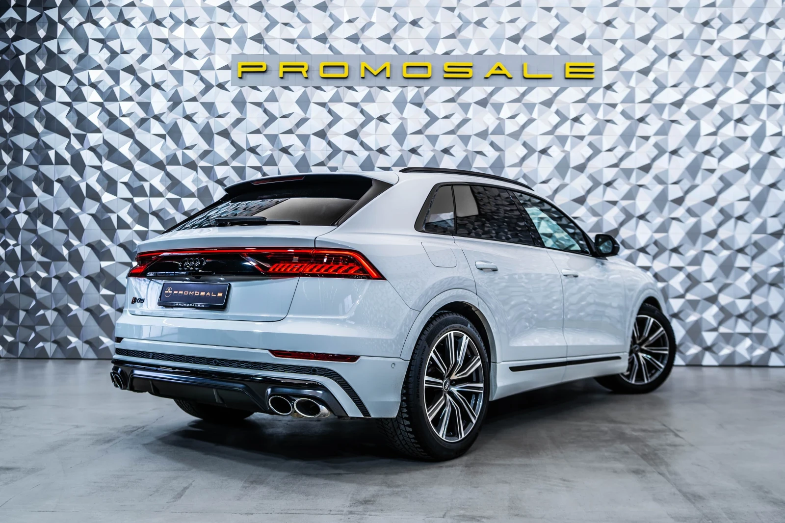 Audi Q8 4.0 TFSI* Pano* SoftClose* B&O* Full* ЛИЗИНГ, снимка 5 - Автомобили и джипове - 56022228