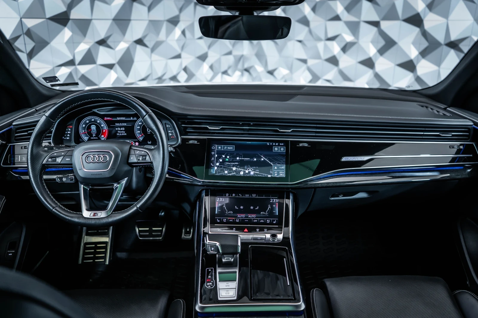 Audi Q8 4.0 TFSI* Pano* SoftClose* B&O* Full* ЛИЗИНГ, снимка 11 - Автомобили и джипове - 56022228