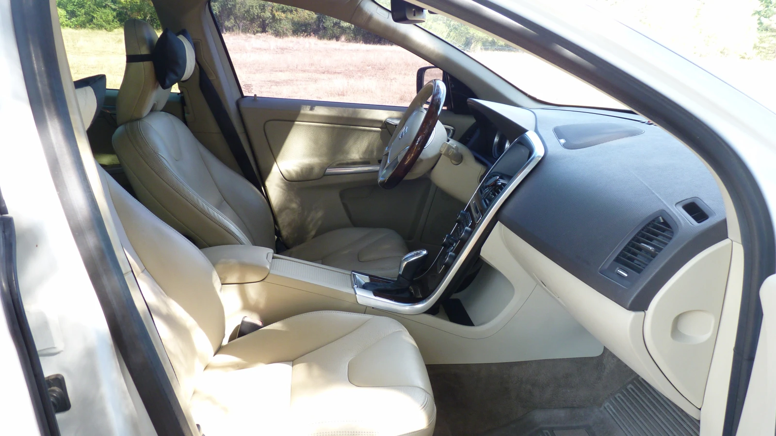 Volvo XC60 Т6 AWD, снимка 8 - Автомобили и джипове - 56124301