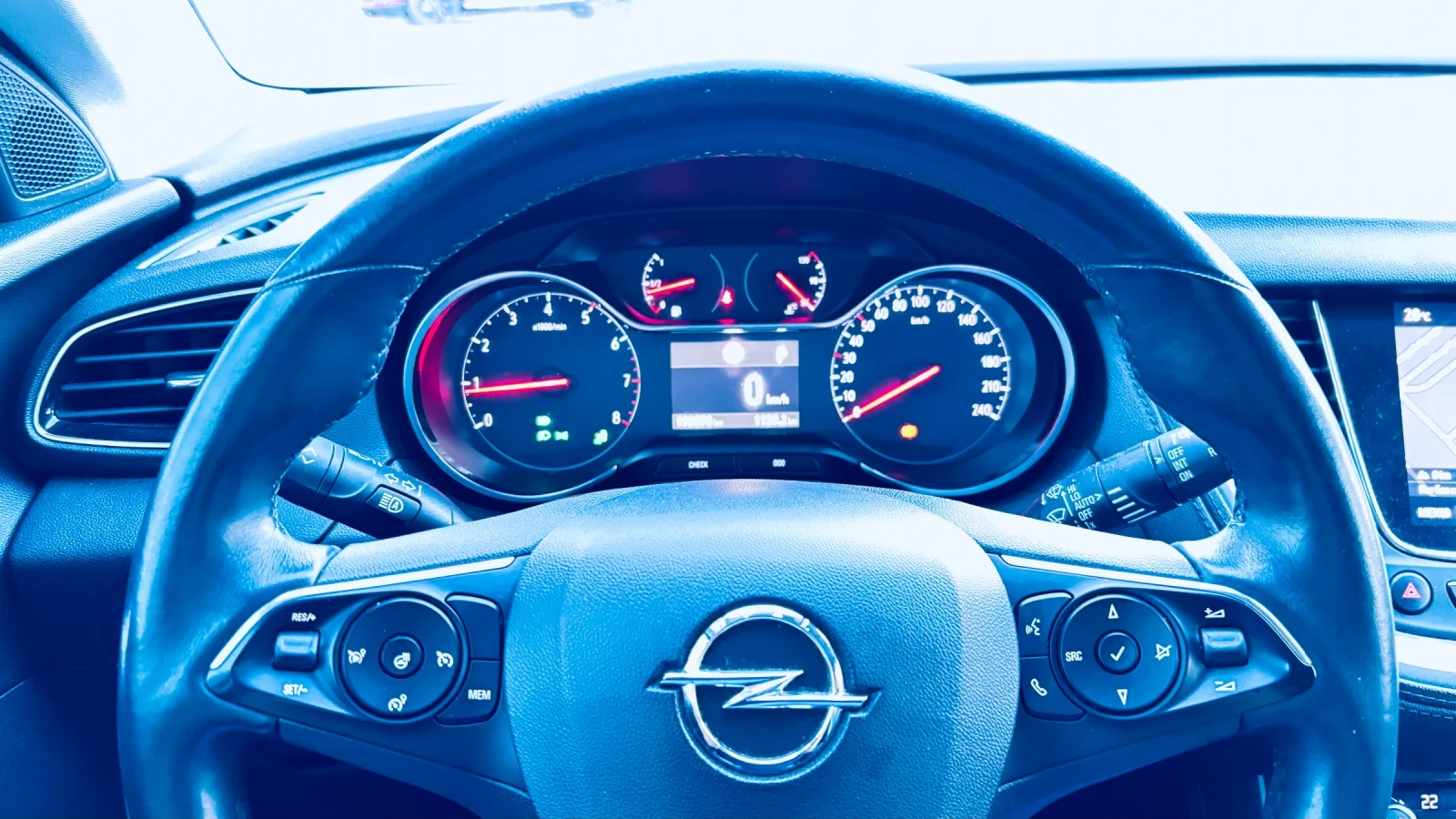 Opel Grandland X, снимка 12 - Автомобили и джипове - 56181968