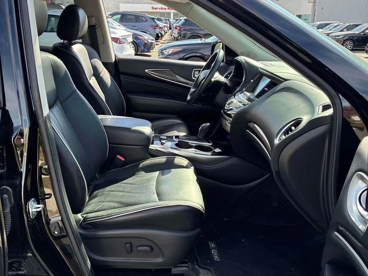 Infiniti QX60, снимка 17 - Автомобили и джипове - 56737796