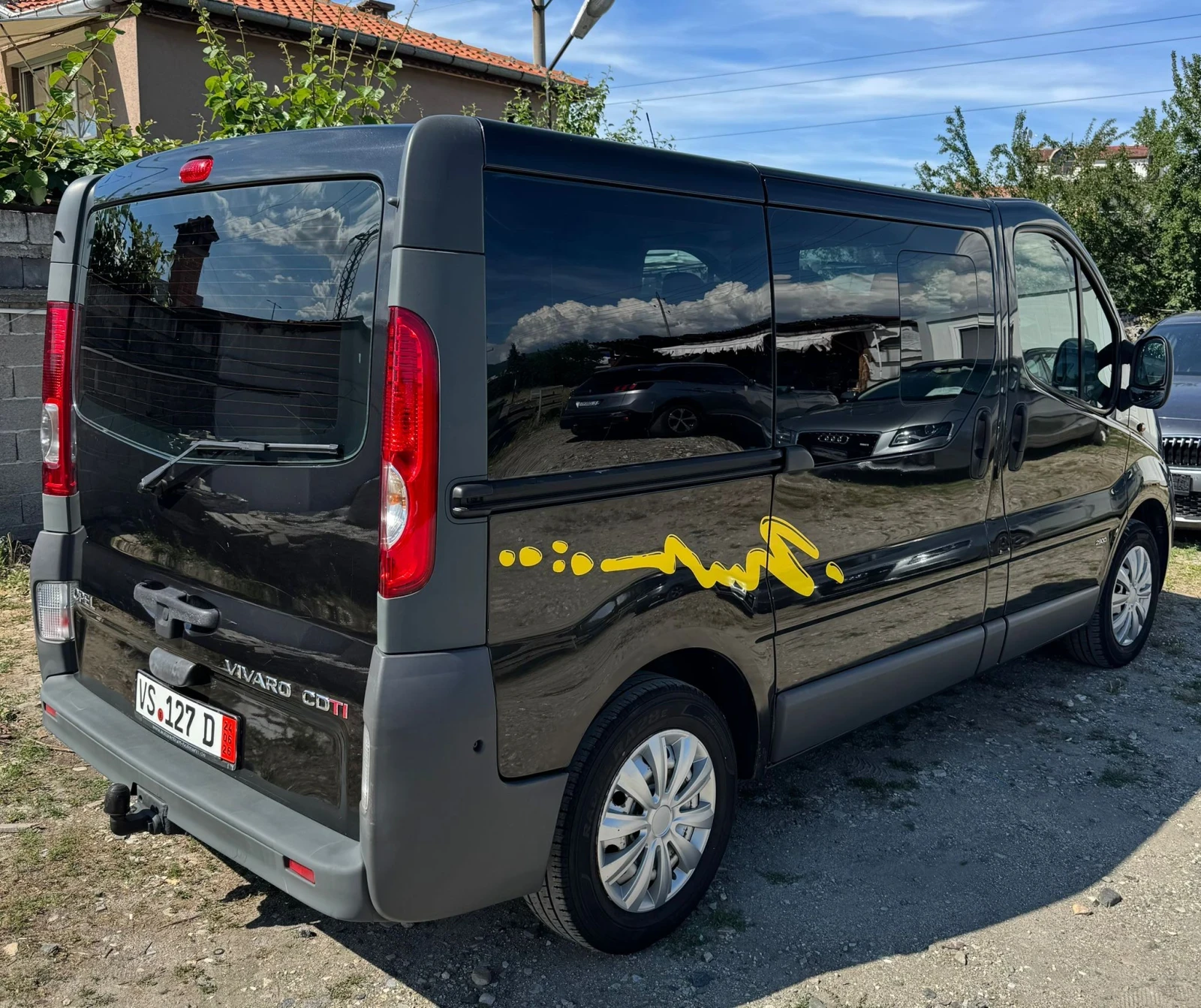 Opel Vivaro 2.0TDCI климатик 8+ 1, снимка 5 - Бусове и автобуси - 54838778