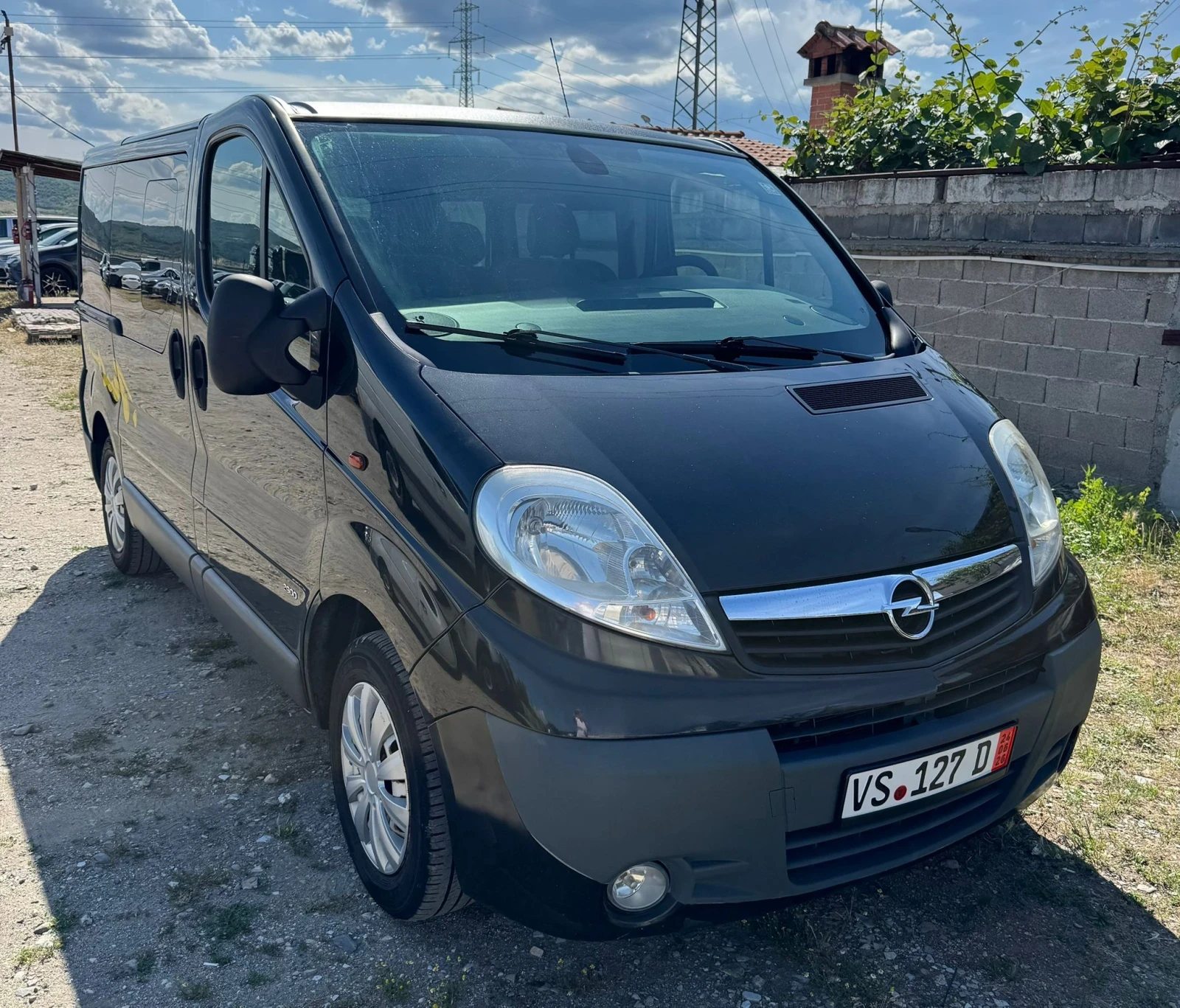 Opel Vivaro 2.0TDCI климатик 8+ 1