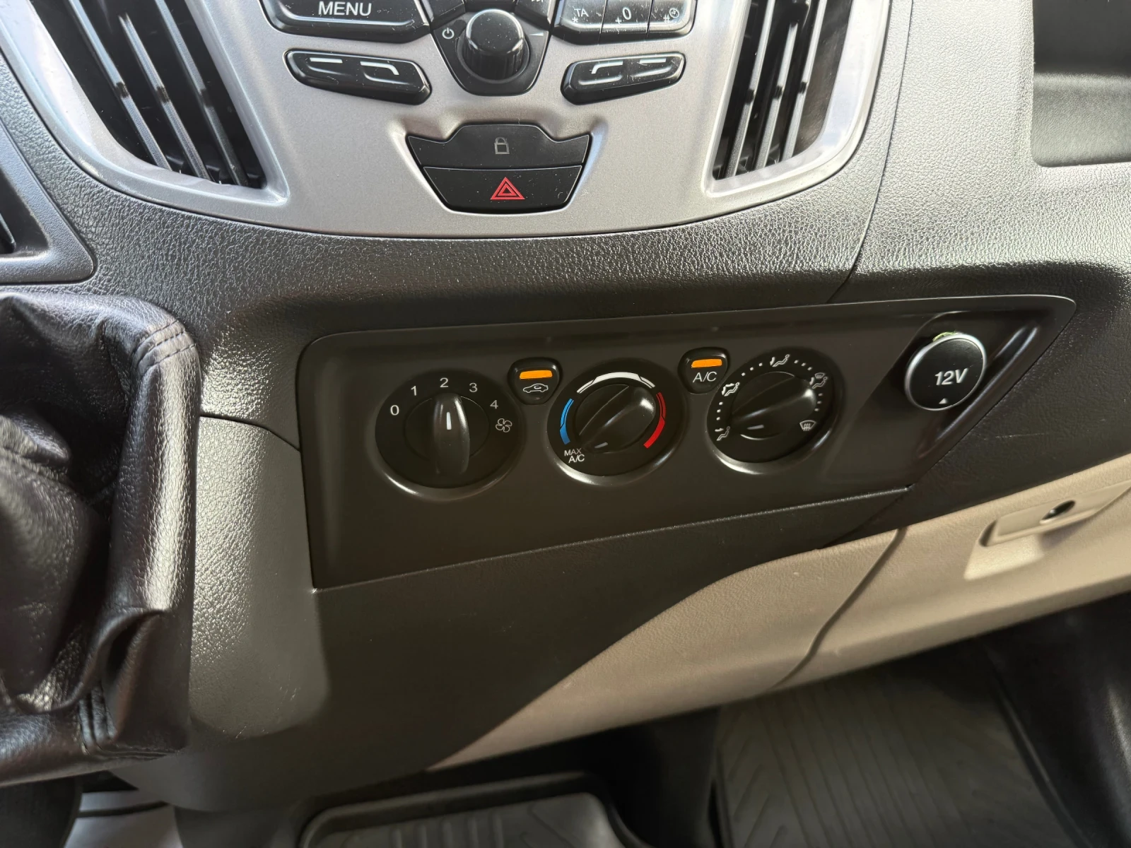 Ford Transit Custom 2.0, снимка 15 - Бусове и автобуси - 55136841