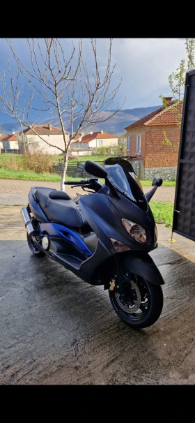  Yamaha T-max