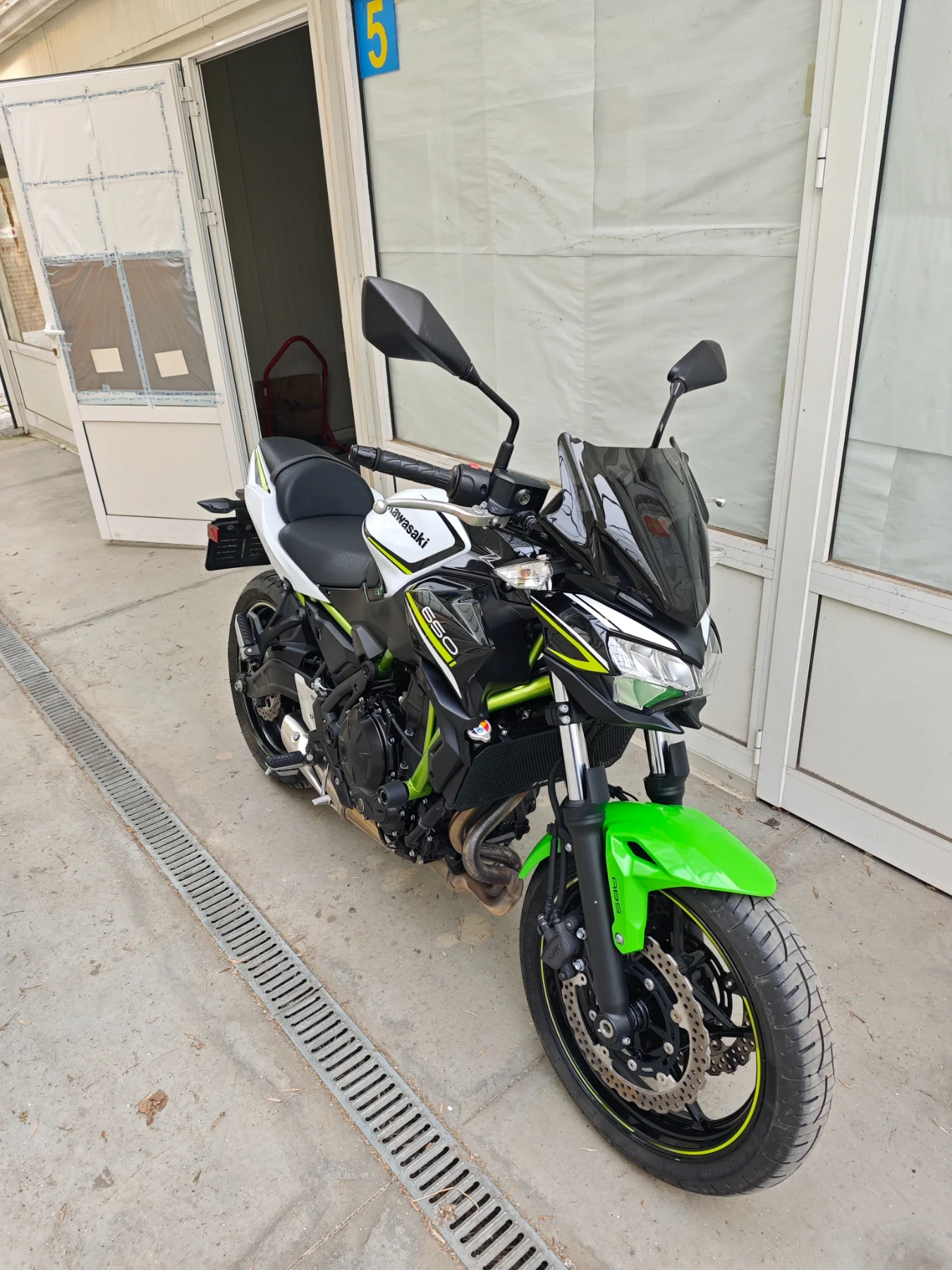 Kawasaki Z Z650, снимка 5 - Мотоциклети и мототехника - 54810459