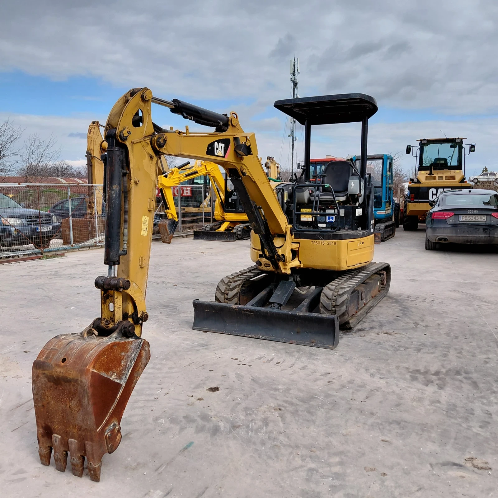 Багер Cat 303CCR * НАЛИЧЕН * ТОП СЪСТОЯНИЕ *  - изображение 8
