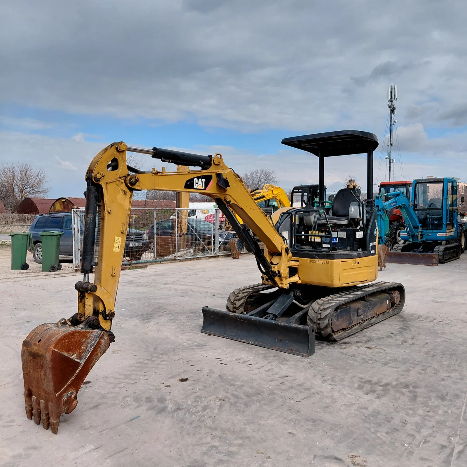 ����� Cat 303CCR * ������� * ��� ��������� *  | Mobile.bg � ����������� 1