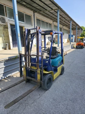      Komatsu 