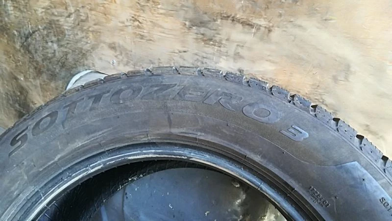 Гуми Зимни 215/60R16, снимка 6 - Гуми и джанти - 25610999