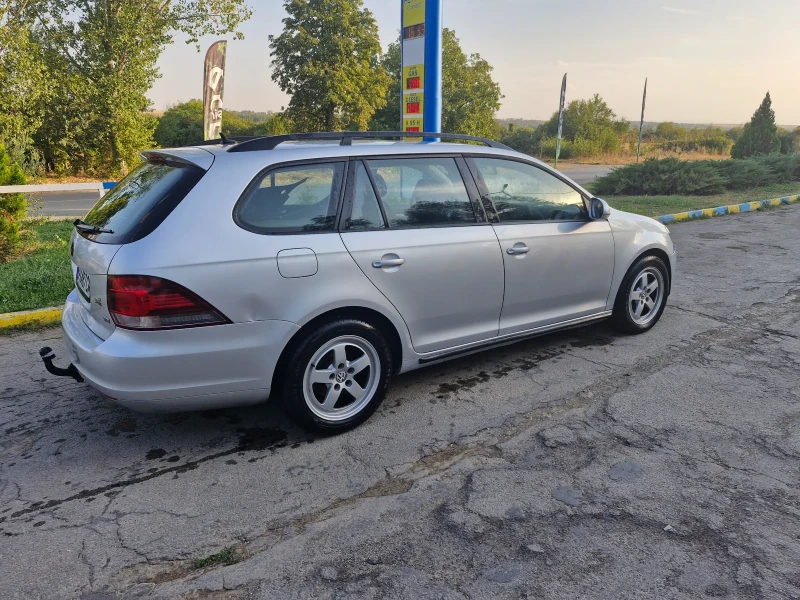 VW Golf 1.6TDI, снимка 5 - Автомобили и джипове - 47333706