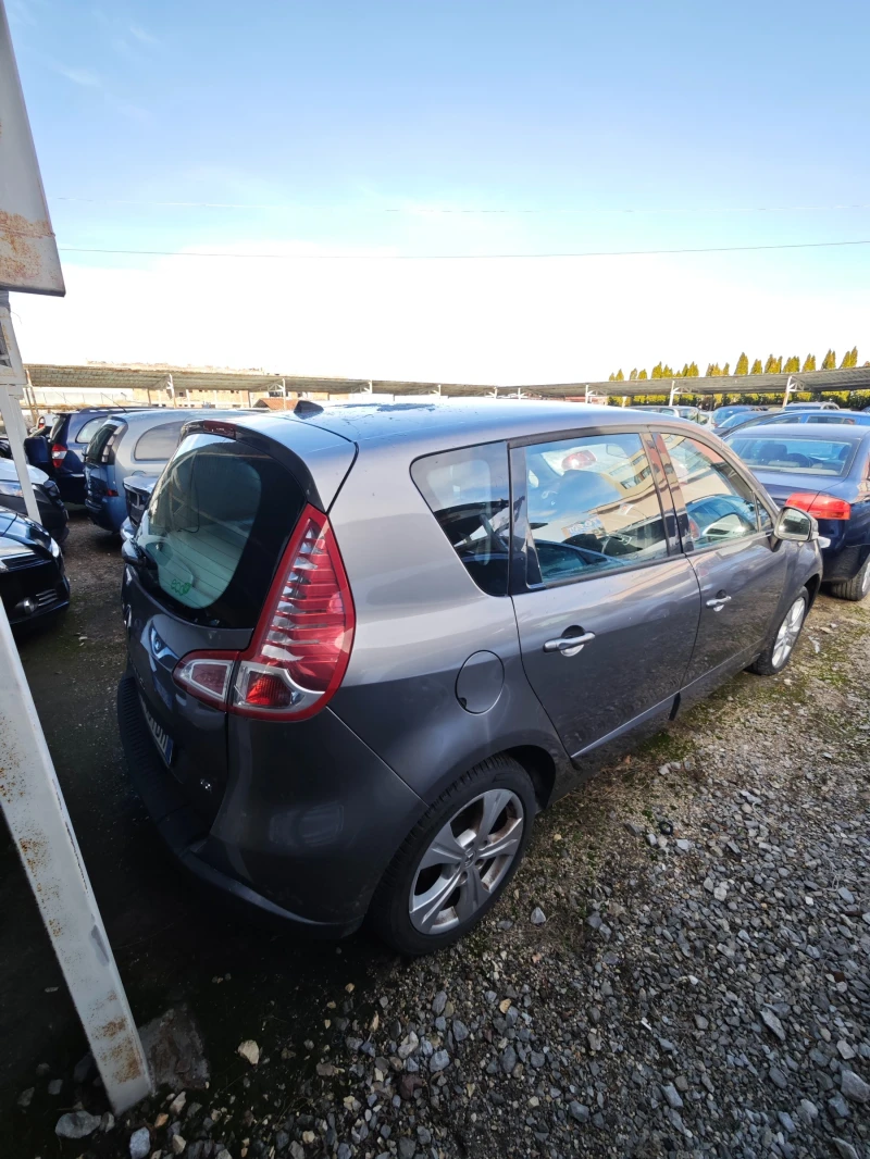 Renault Scenic 1.5DCI НОВ ВНОС, снимка 3 - Автомобили и джипове - 48614407