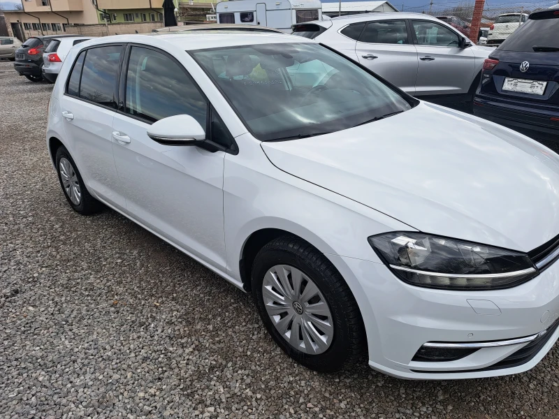 VW Golf 1.0 110ks 7+ , снимка 3 - Автомобили и джипове - 48880863