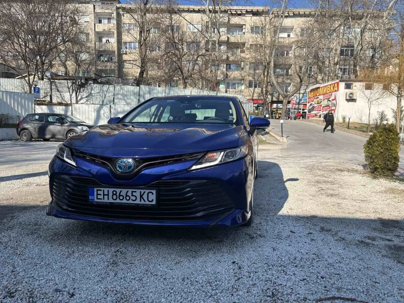 Toyota Camry, снимка 2 - Автомобили и джипове - 49300241