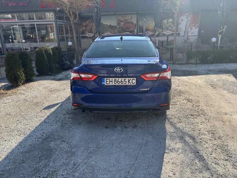 Toyota Camry, снимка 16 - Автомобили и джипове - 49300241