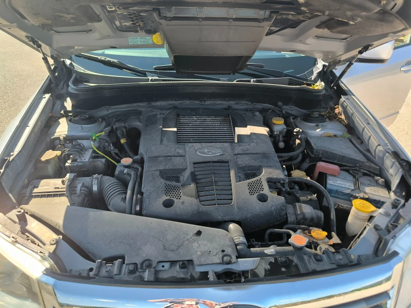 Subaru Forester, снимка 12 - Автомобили и джипове - 52368373