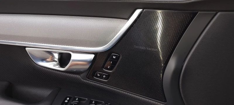 Volvo V90 D4 R design , снимка 10 - Автомобили и джипове - 52586528
