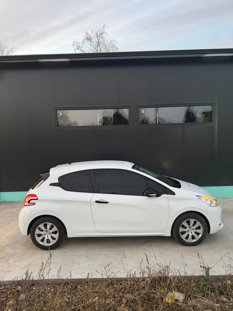 Peugeot 208 1.0 VTI, снимка 4 - Автомобили и джипове - 52943405