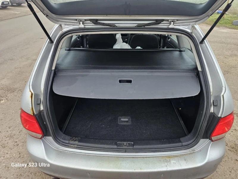 VW Golf 1.6, снимка 6 - Автомобили и джипове - 53462328