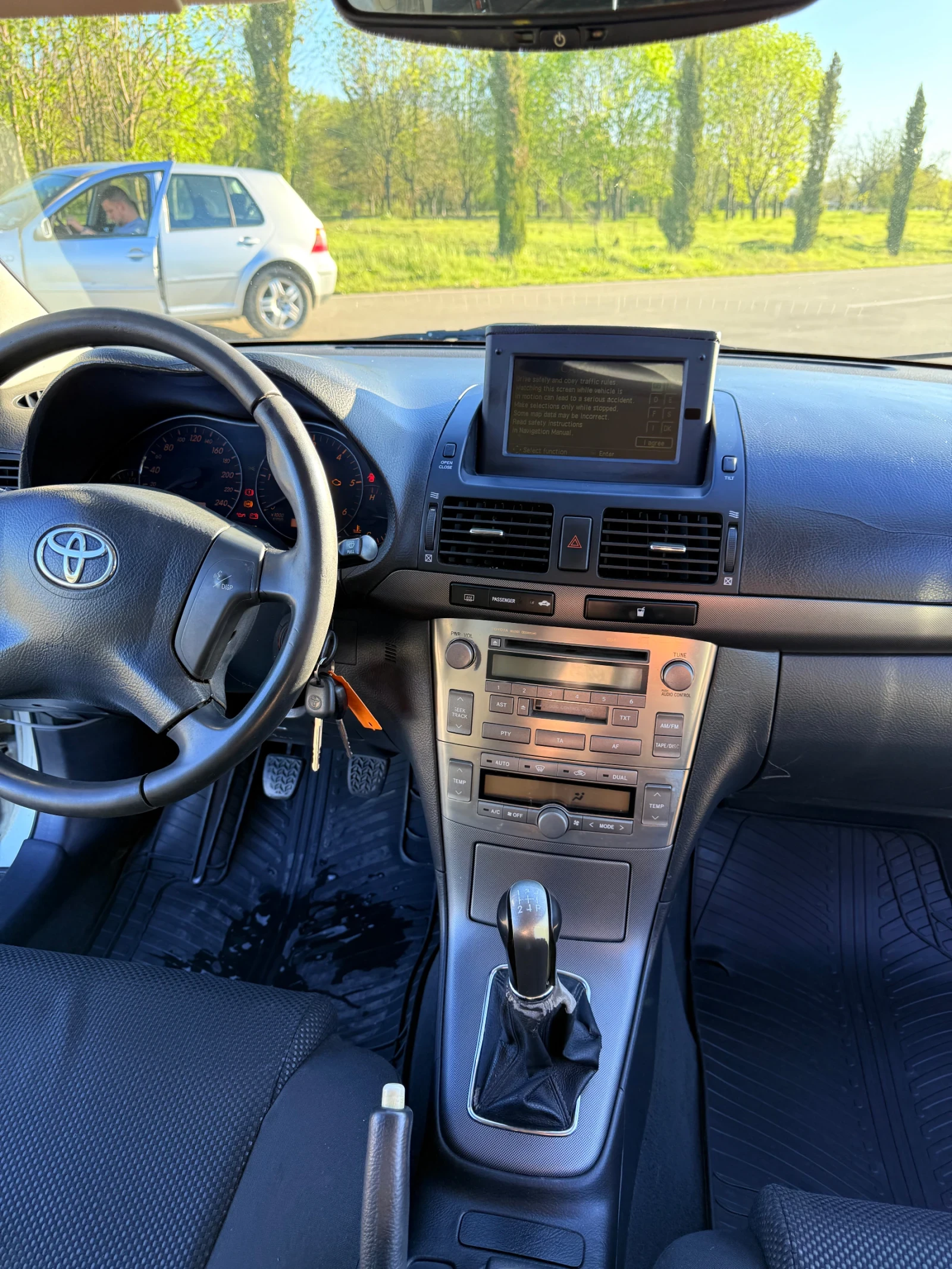 Toyota Avensis 2.0D NAVI - изображение 7