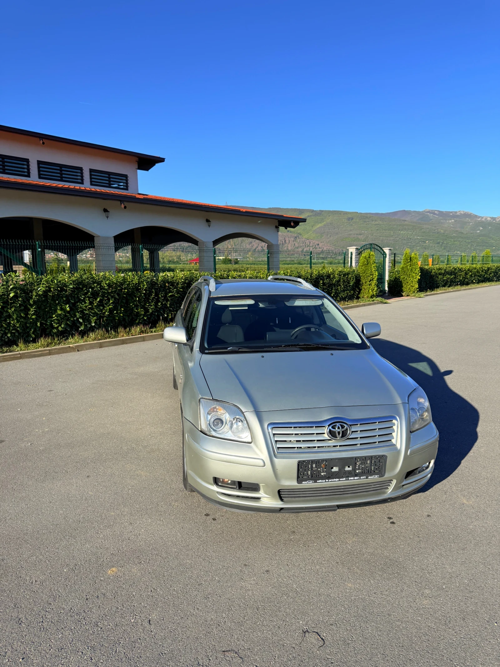 Toyota Avensis 2.0D NAVI - изображение 2